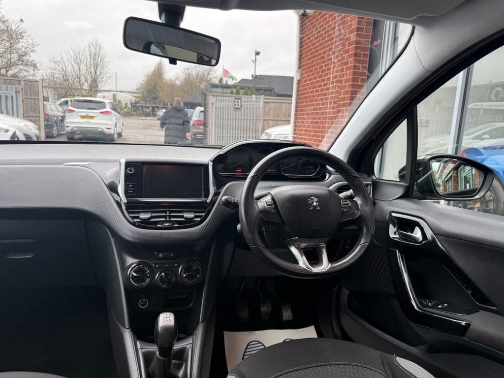 Used Peugeot 208 2015 for sale - 76711384: Photo 22