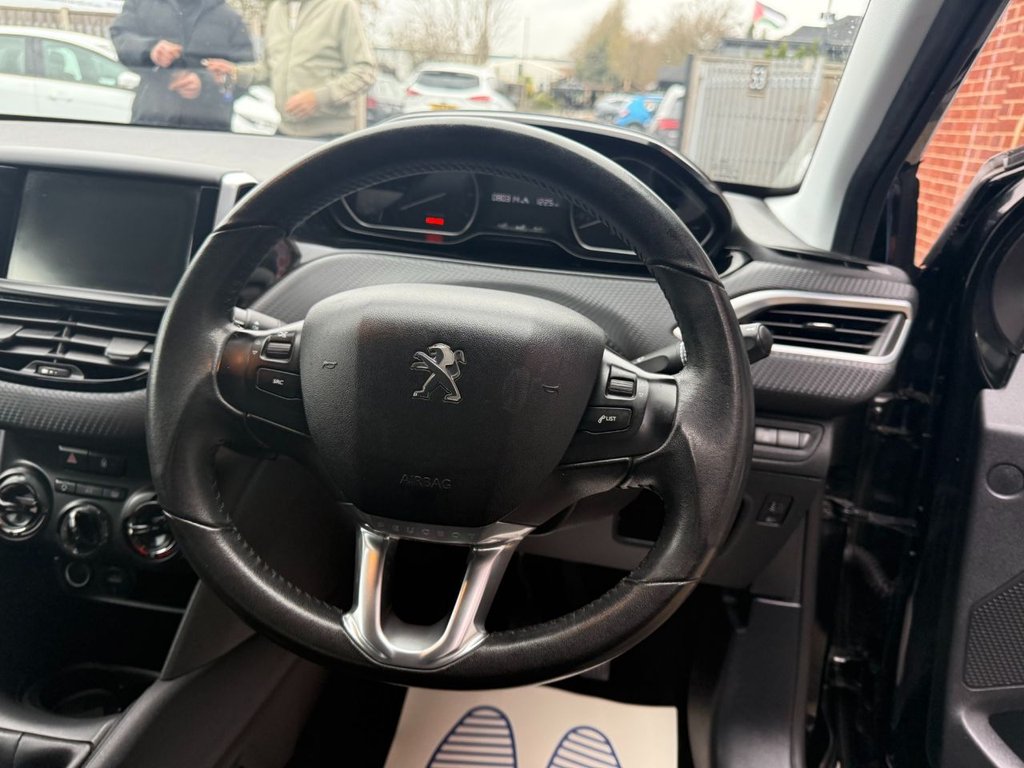 Used Peugeot 208 2015 for sale - 76711384: Photo 23