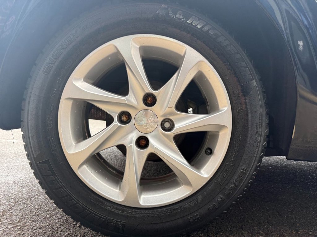 Used Peugeot 208 2015 for sale - 76711384: Photo 31