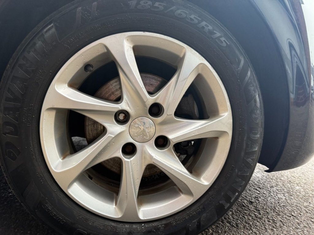 Used Peugeot 208 2015 for sale - 76711384: Photo 32