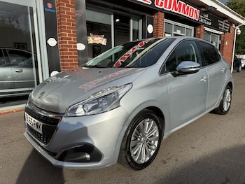Used Peugeot 208 2015 for sale - 75854302: Photo