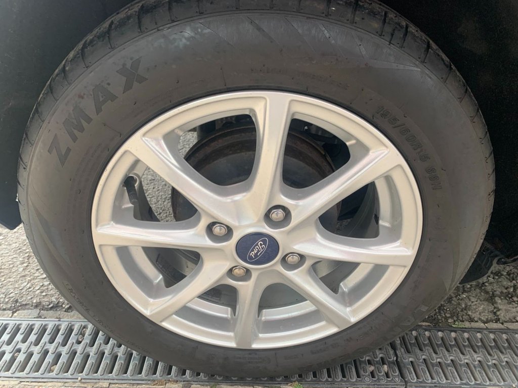 Used Ford Fiesta 2017 for sale - 76640476: Photo 11