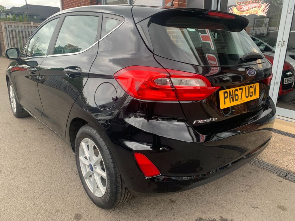 Used Ford Fiesta 2017 for sale - 76640476: Photo 4