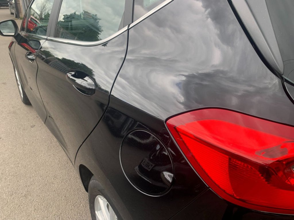 Used Ford Fiesta 2017 for sale - 76640476: Photo 9