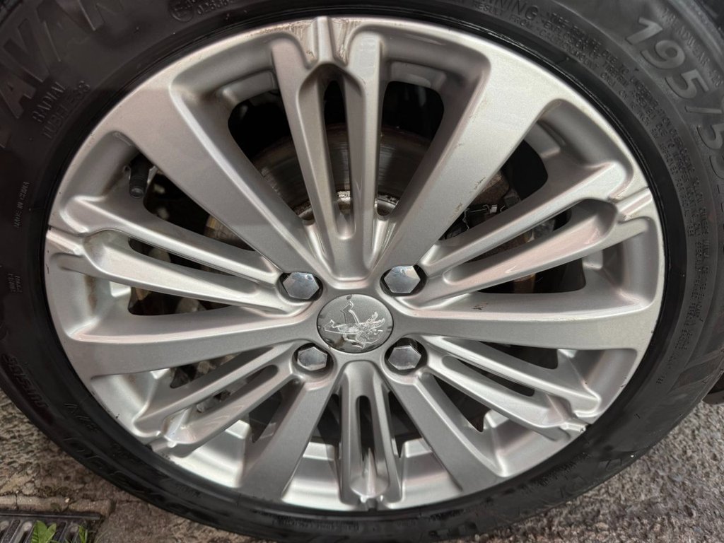 Used Peugeot 208 2015 for sale - 76640474: Photo 14