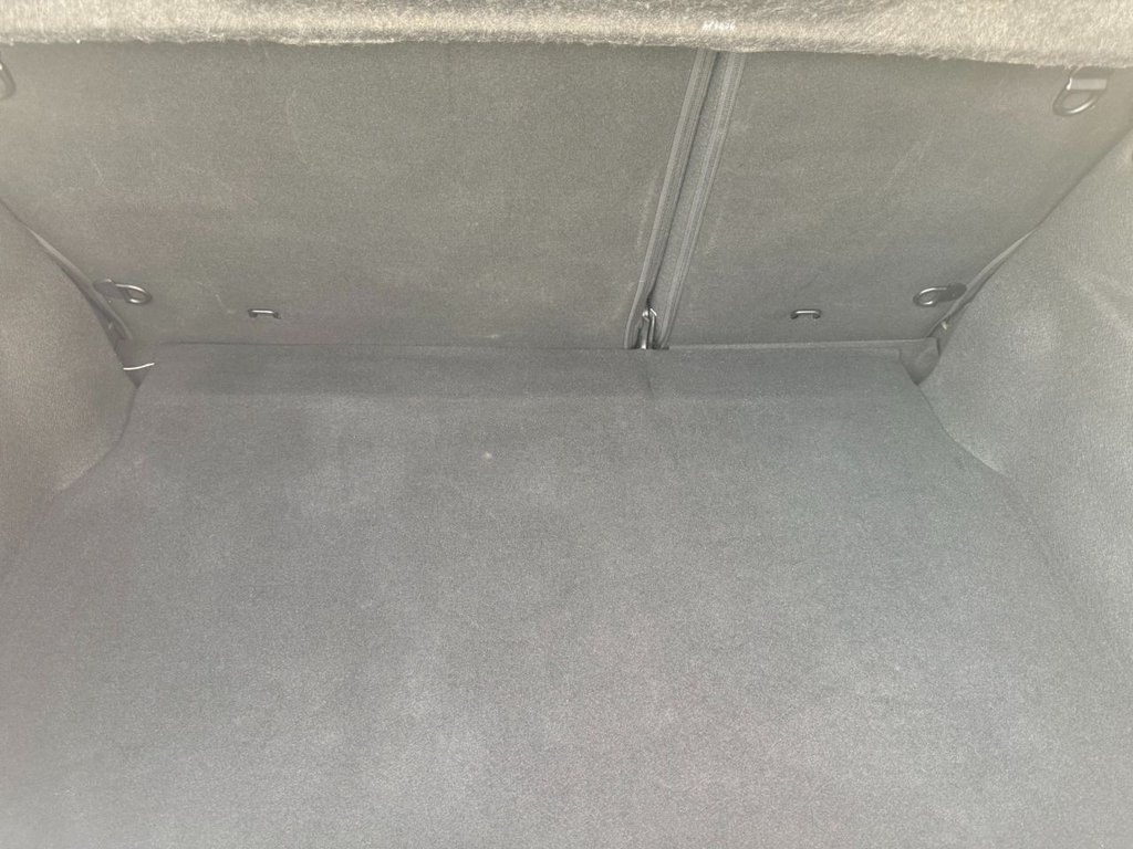 Used Peugeot 208 2015 for sale - 76640474: Photo 15