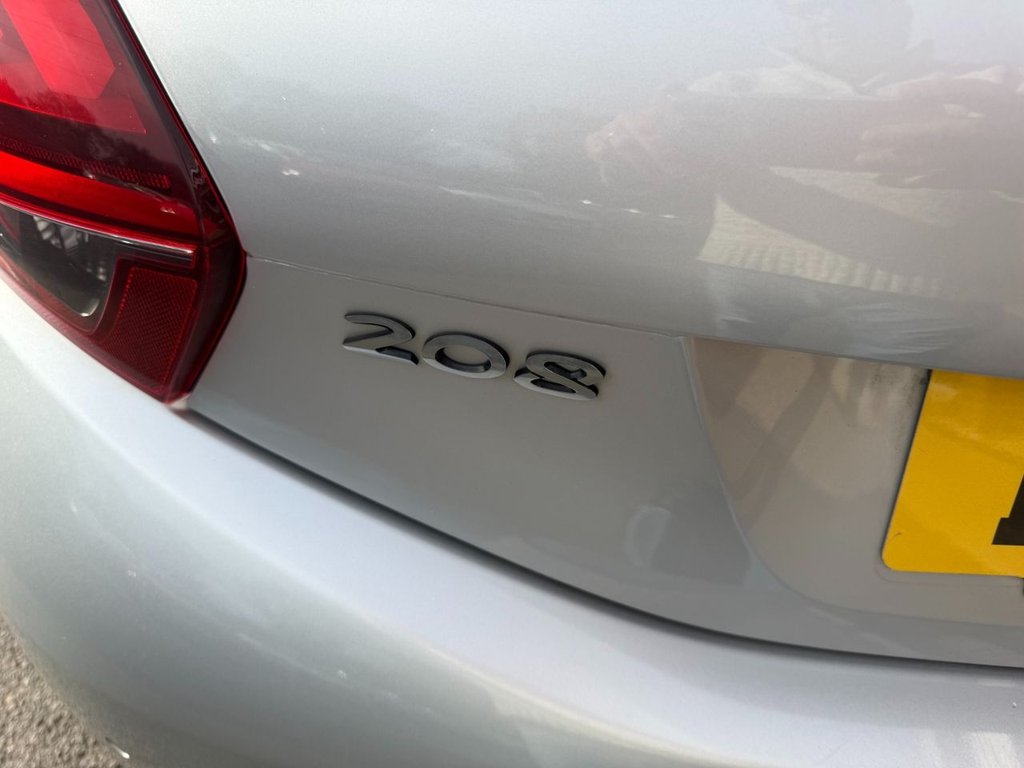 Used Peugeot 208 2015 for sale - 76640474: Photo 17