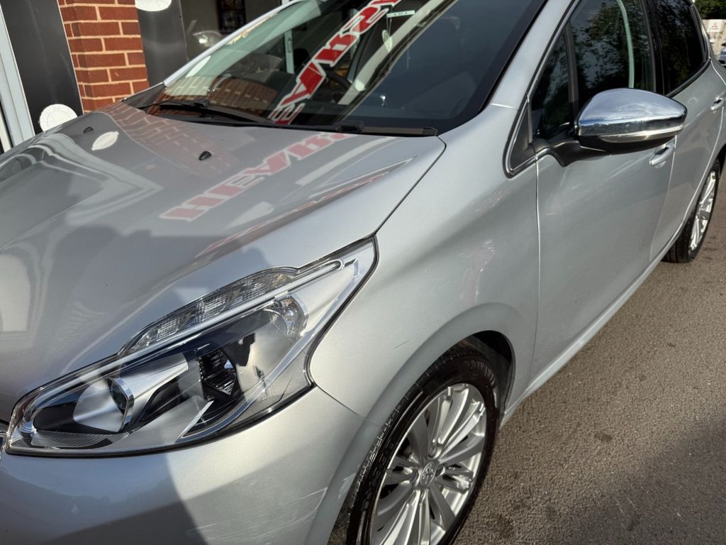 Used Peugeot 208 2015 for sale - 76640474: Photo 19