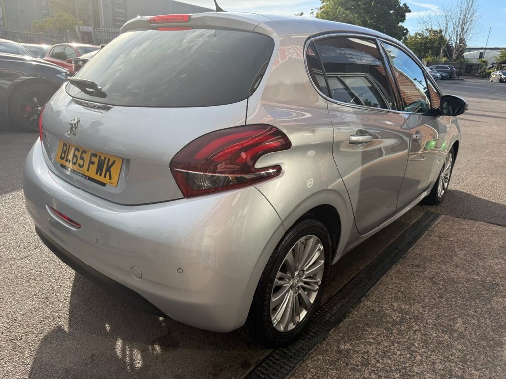 Used Peugeot 208 2015 for sale - 76640474: Photo 6