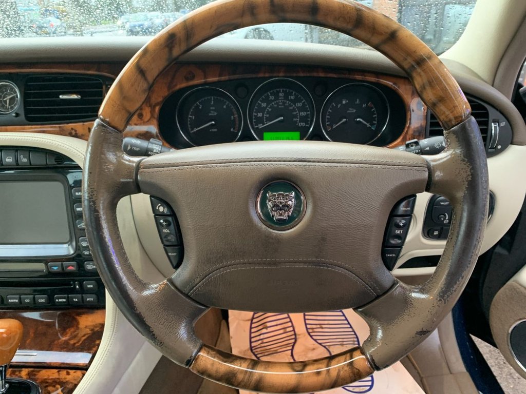 Used Jaguar XJ 2006 for sale - 76640470: Photo 18