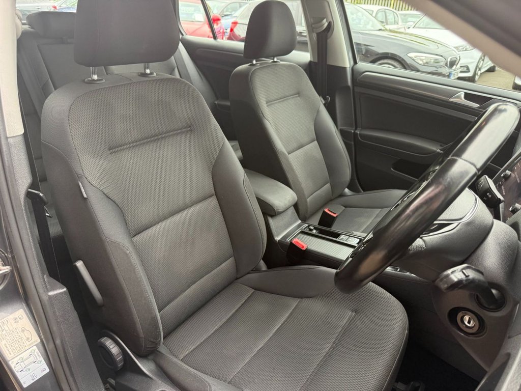 Used Volkswagen Golf 2018 for sale - 76640529: Photo 14