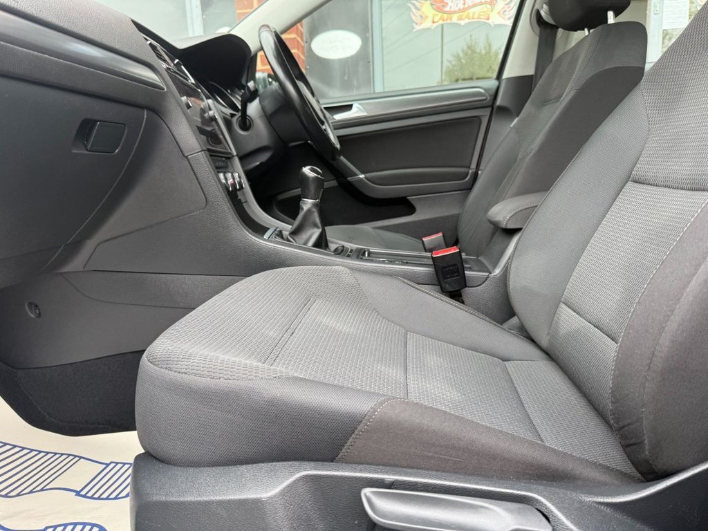 Used Volkswagen Golf 2018 for sale - 76640529: Photo 22