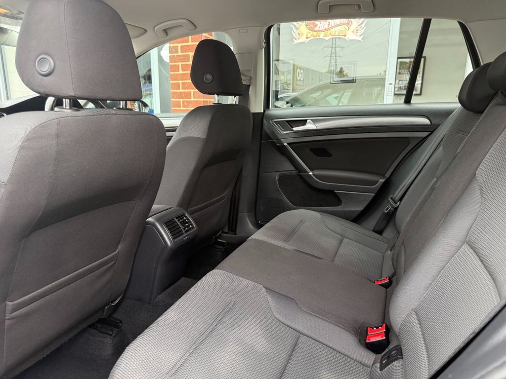 Used Volkswagen Golf 2018 for sale - 76640529: Photo 24