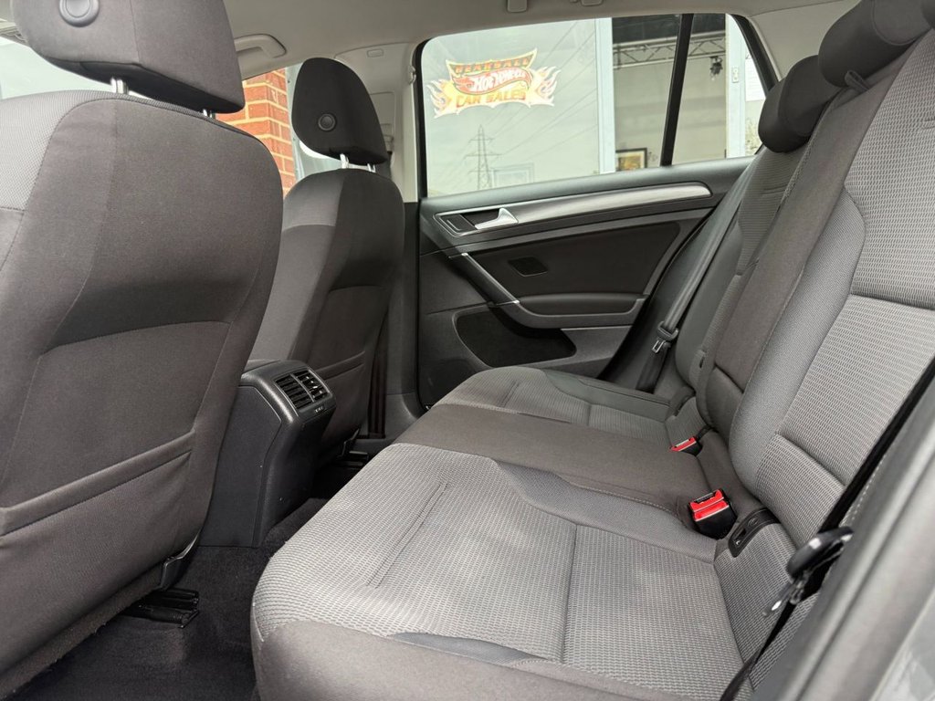 Used Volkswagen Golf 2018 for sale - 76640529: Photo 25