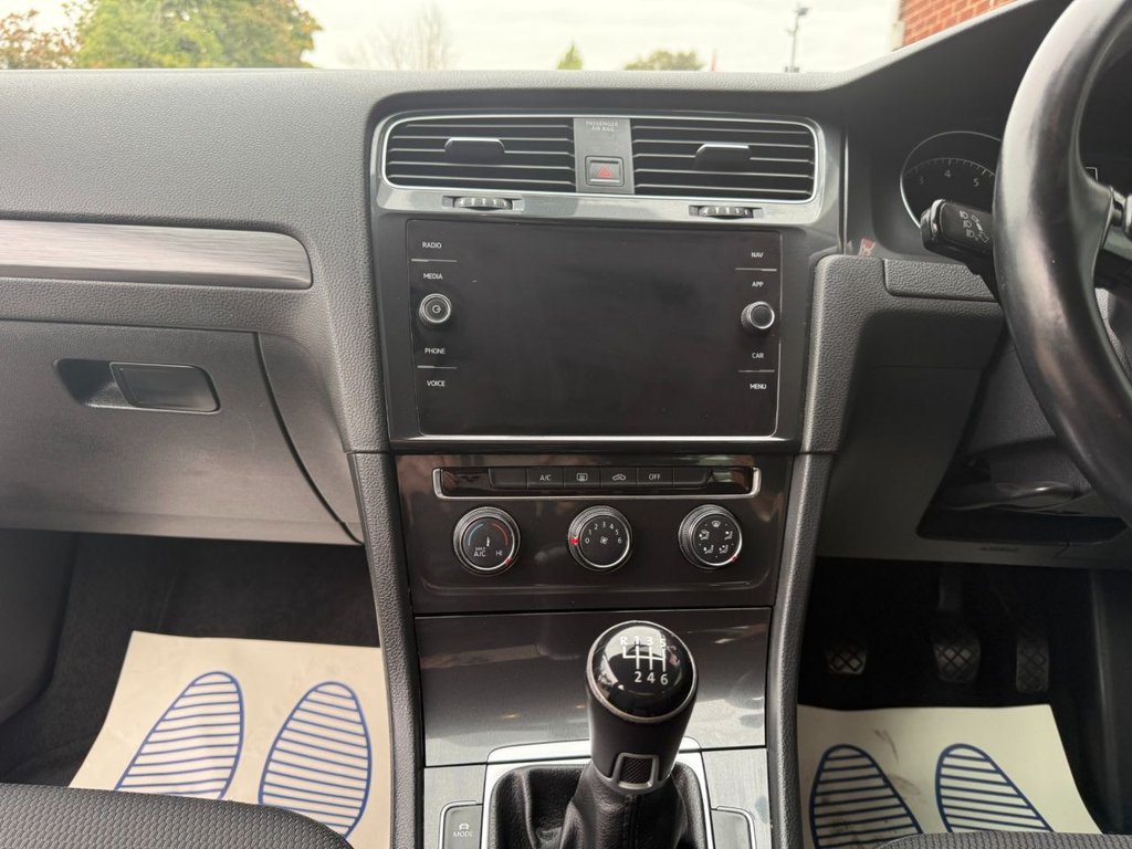 Used Volkswagen Golf 2018 for sale - 76640529: Photo 26