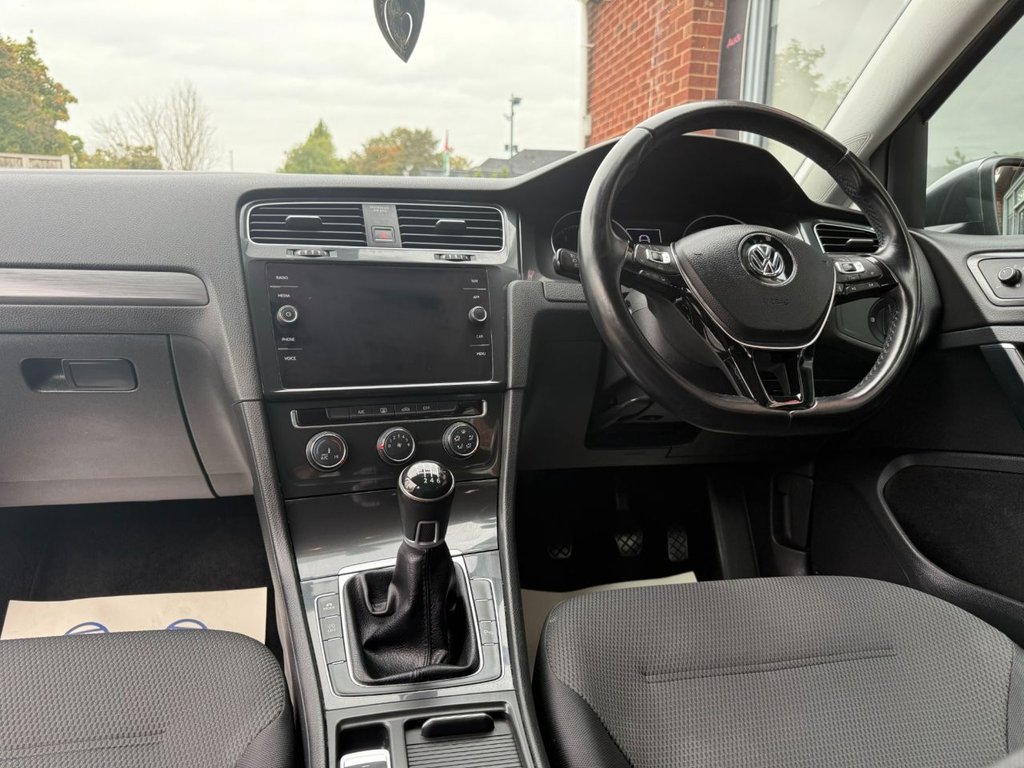 Used Volkswagen Golf 2018 for sale - 76640529: Photo 28