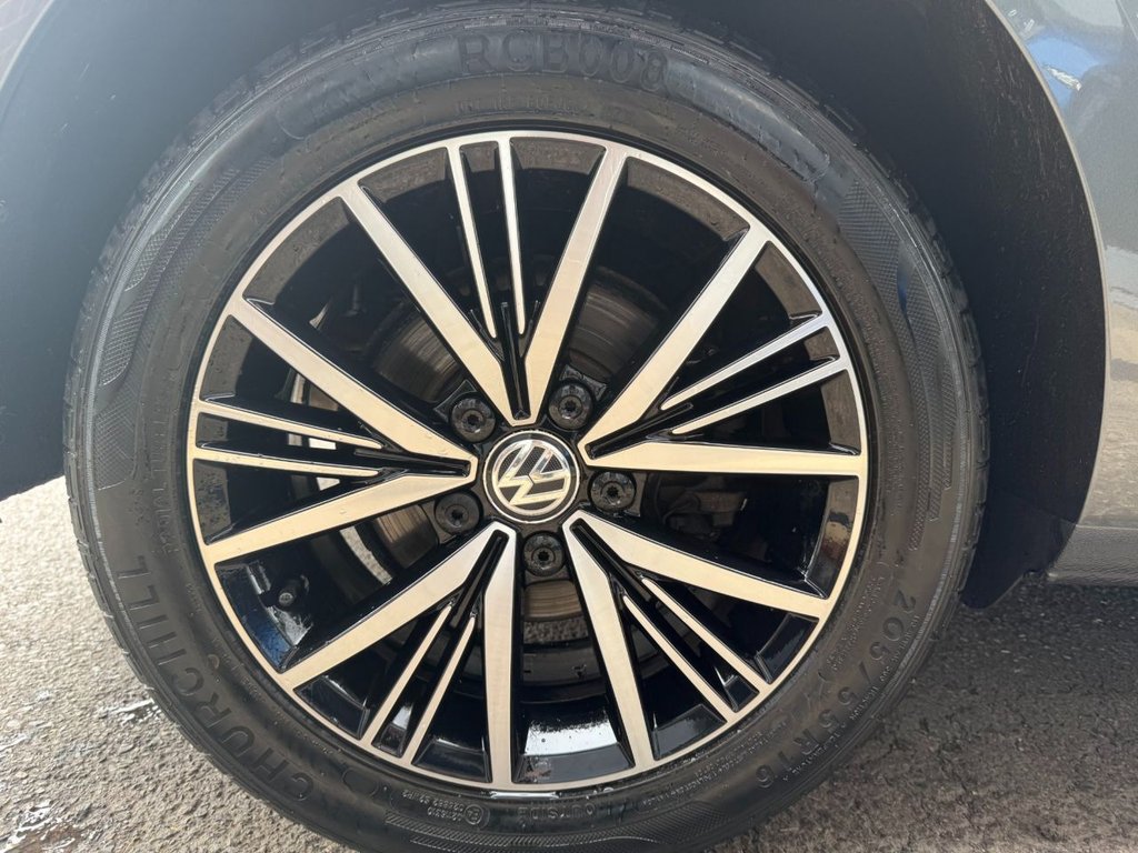 Used Volkswagen Golf 2018 for sale - 76640529: Photo 32