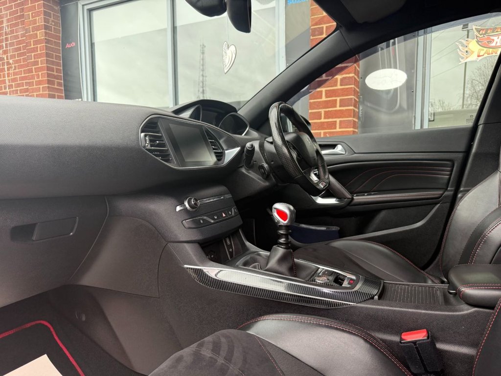 Used Peugeot 308 2017 for sale - 76640521: Photo 18