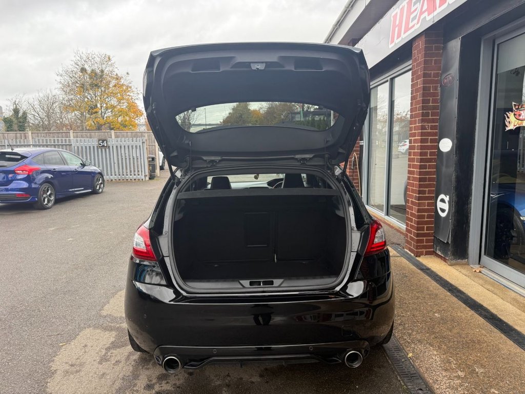 Used Peugeot 308 2017 for sale - 76640521: Photo 9