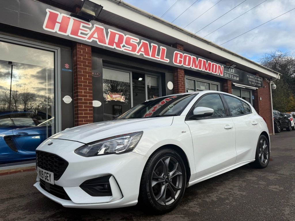 Used Ford Focus 2019 for sale - 76640525: Photo 2