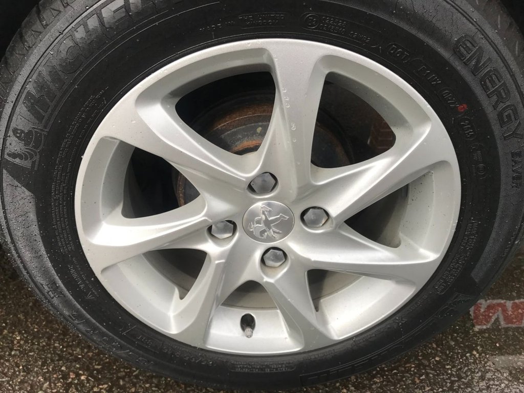 Used Peugeot 208 2016 for sale - 76640512: Photo 14