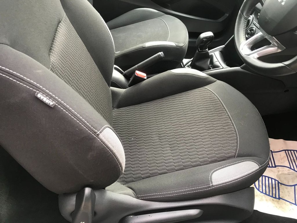 Used Peugeot 208 2016 for sale - 76640512: Photo 15