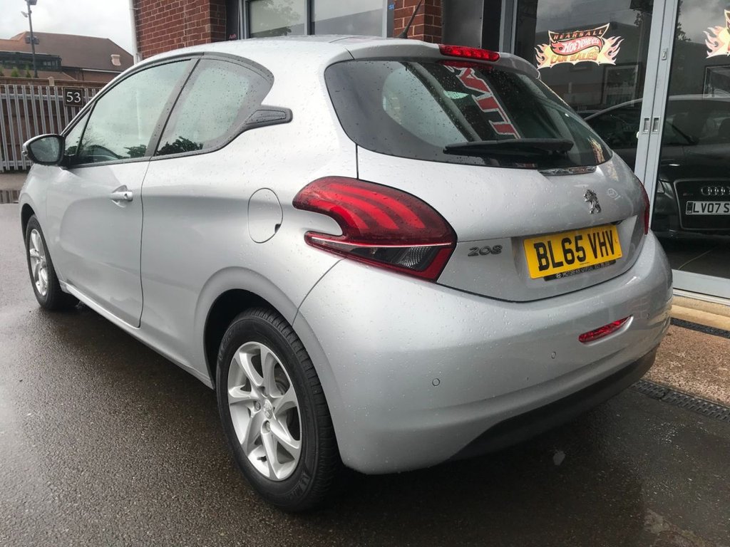 Used Peugeot 208 2016 for sale - 76640512: Photo 4