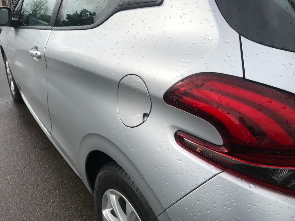 Used Peugeot 208 2016 for sale - 76640512: Photo 9