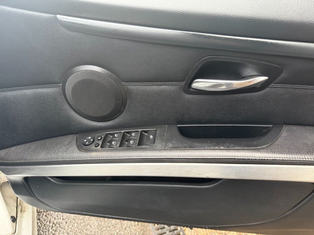 Used BMW 3 Series 2010 for sale - 77133077: Photo 21