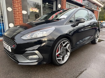 Used Ford Fiesta 2018 for sale - 76640496: Photo