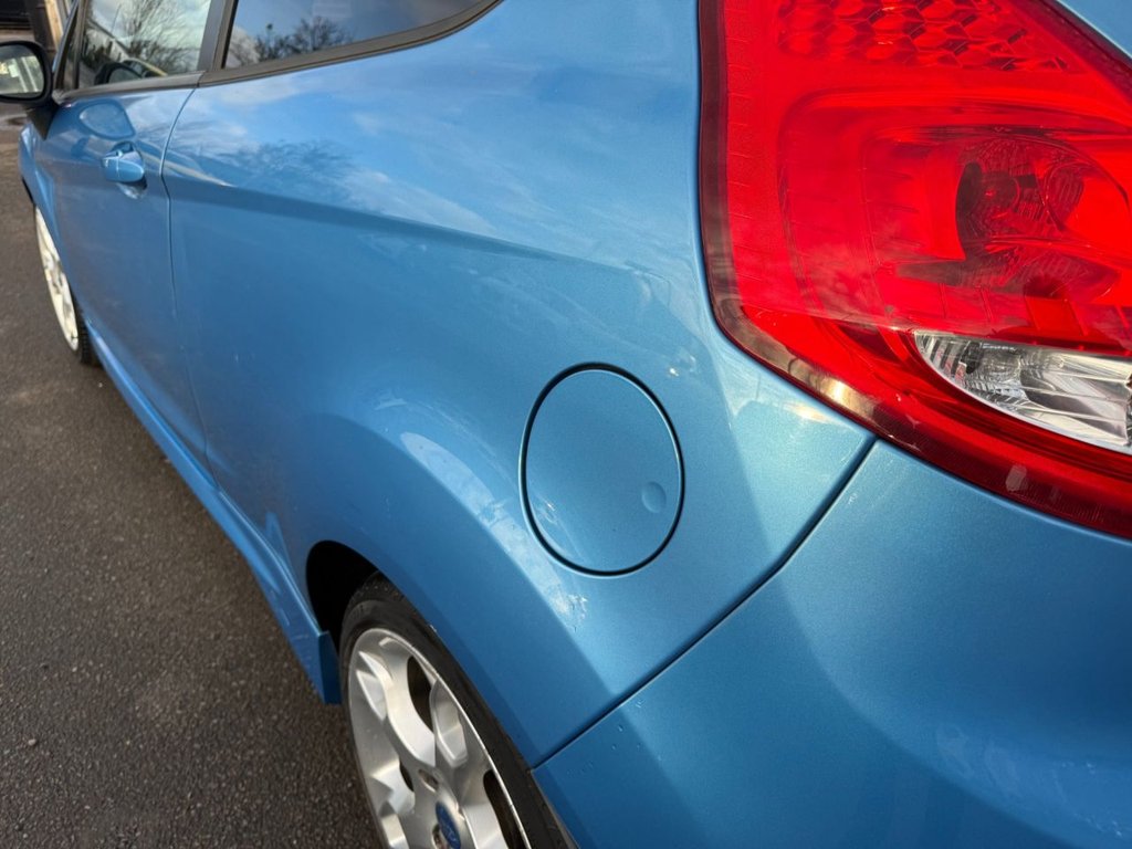 Used Ford Fiesta 2011 for sale - 76640494: Photo 6