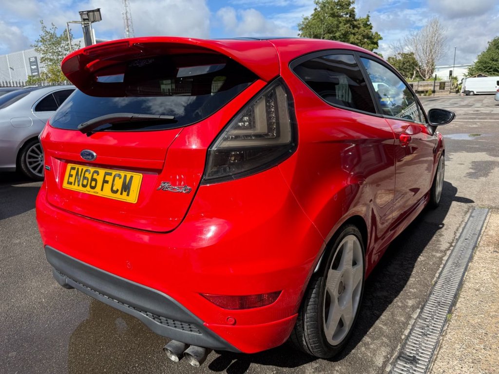 Used Ford Fiesta 2016 for sale - 76640545: Photo 6