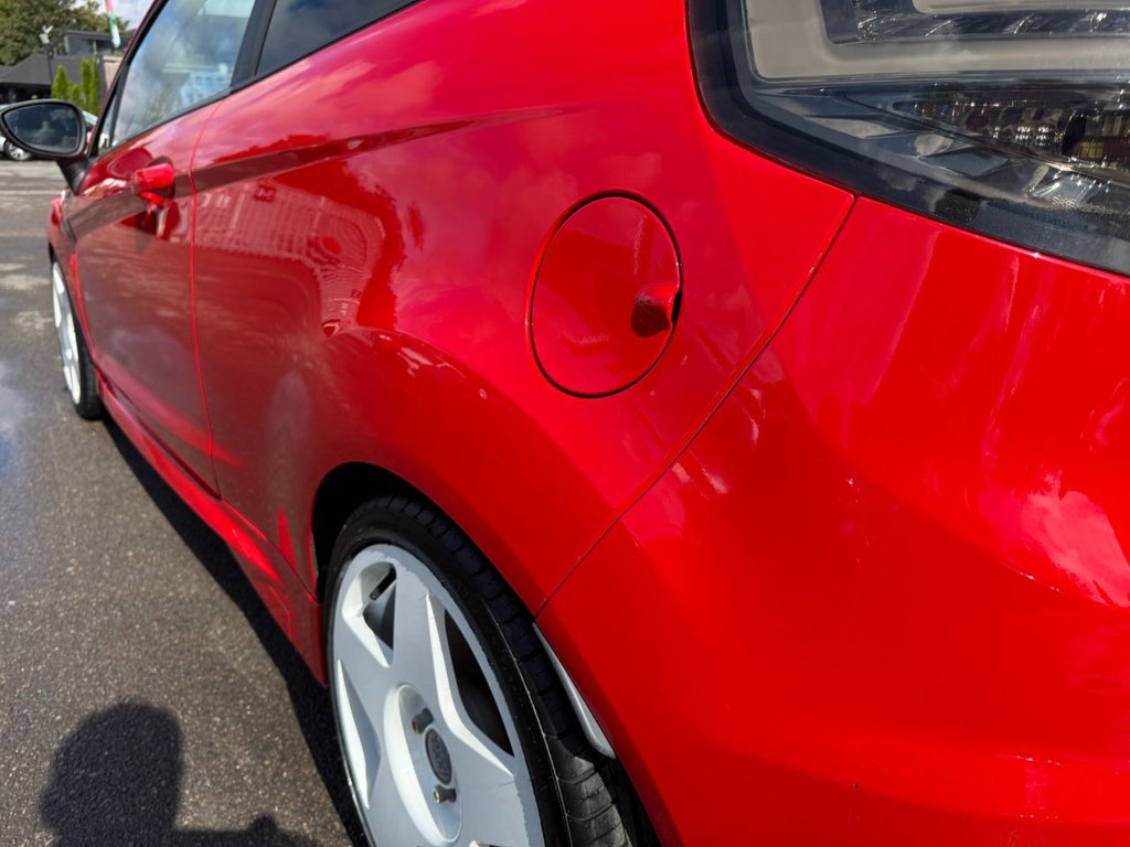 Used Ford Fiesta 2016 for sale - 76640545: Photo 9