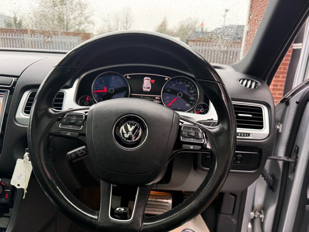 Used Volkswagen Touareg 2017 for sale - 77452017: Photo 18