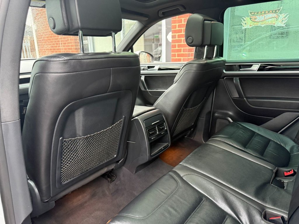 Used Volkswagen Touareg 2017 for sale - 77452017: Photo 26