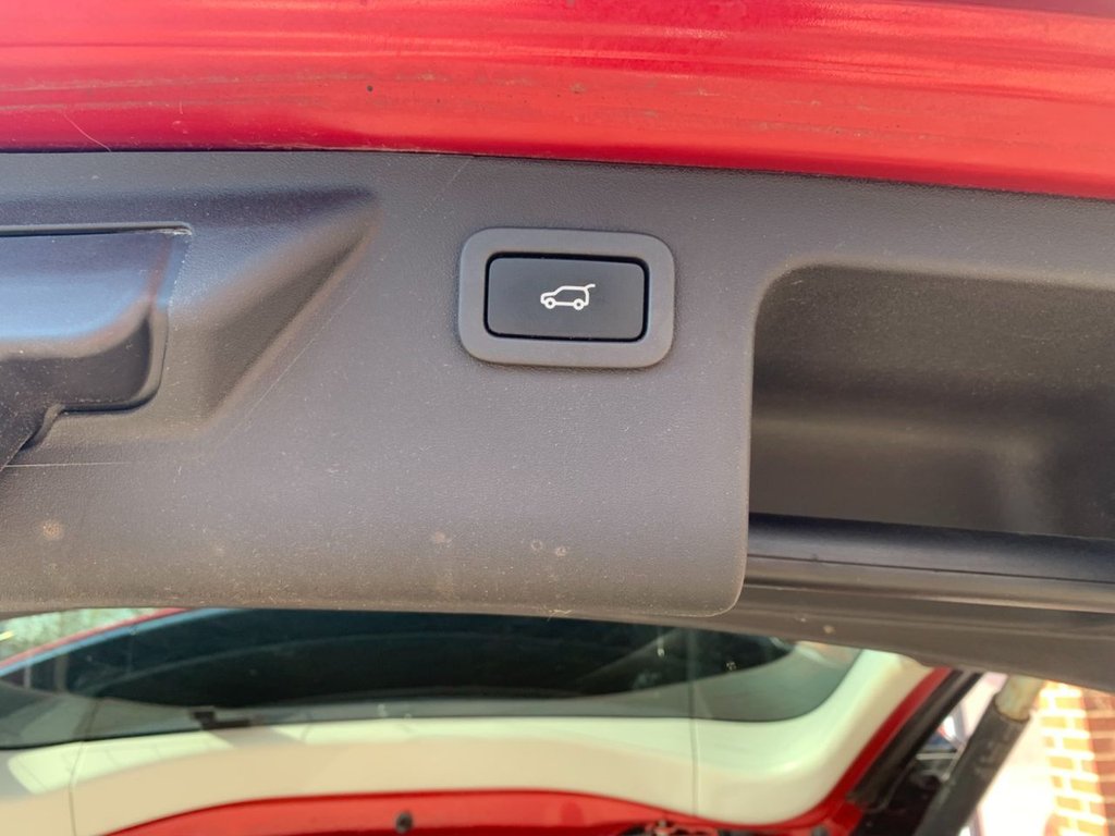 Used Land Rover Discovery Sport 2017 for sale - 76640583: Photo 16