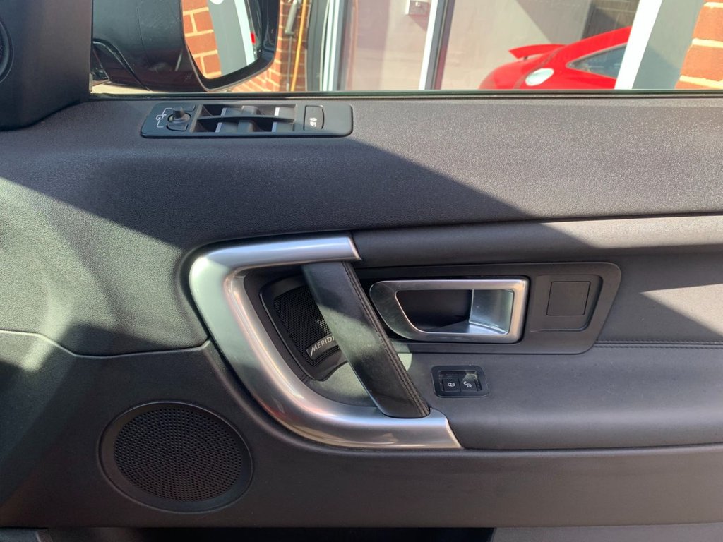 Used Land Rover Discovery Sport 2017 for sale - 76640583: Photo 18