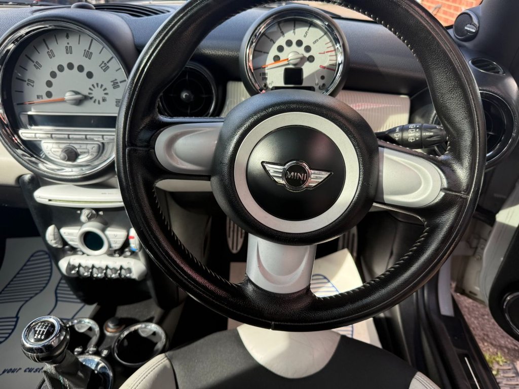 Used MINI Hatch 2010 for sale - 76640574: Photo 19