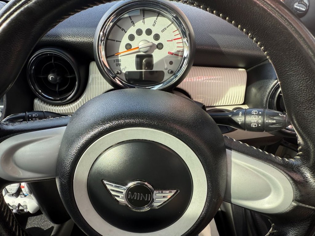 Used MINI Hatch 2010 for sale - 76640574: Photo 20