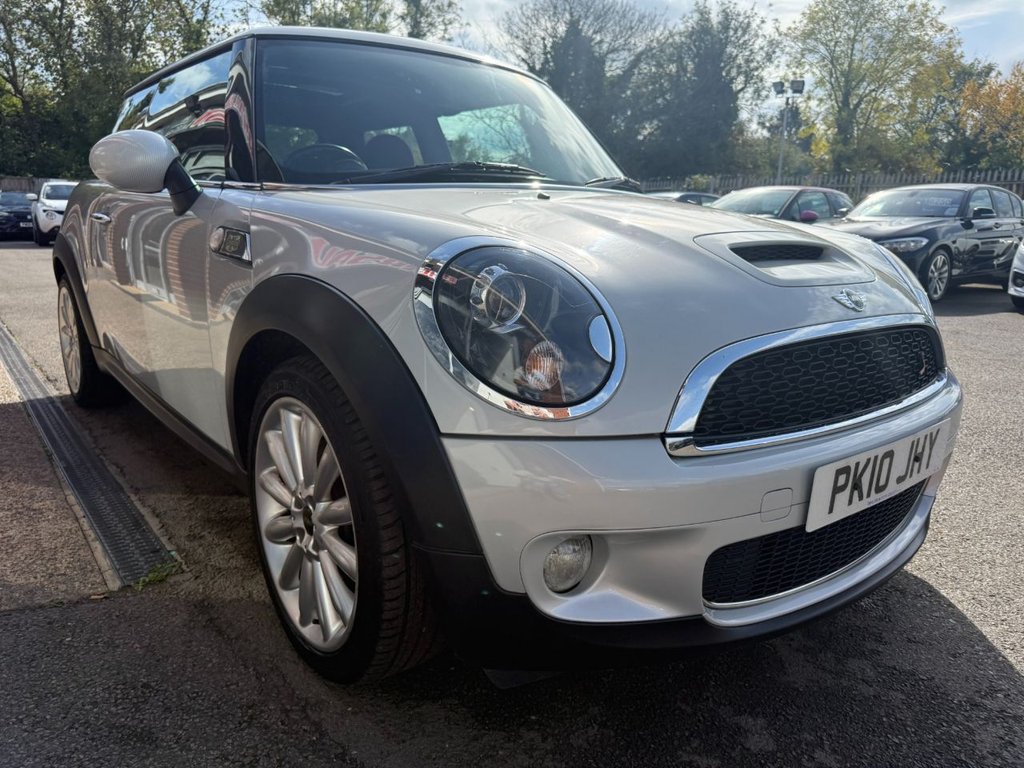 Used MINI Hatch 2010 for sale - 76640574: Photo 6