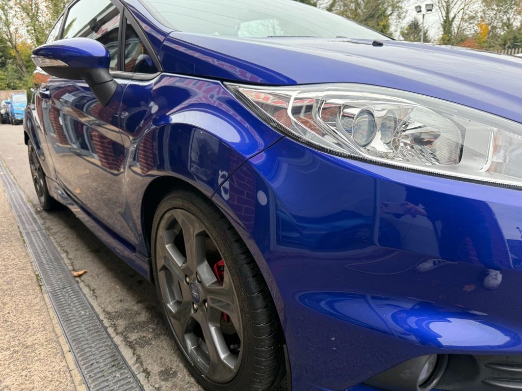 Used Ford Fiesta 2013 for sale - 76640569: Photo 10