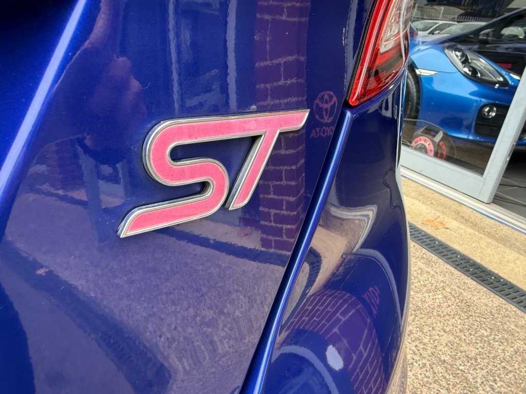 Used Ford Fiesta 2013 for sale - 76640569: Photo 15