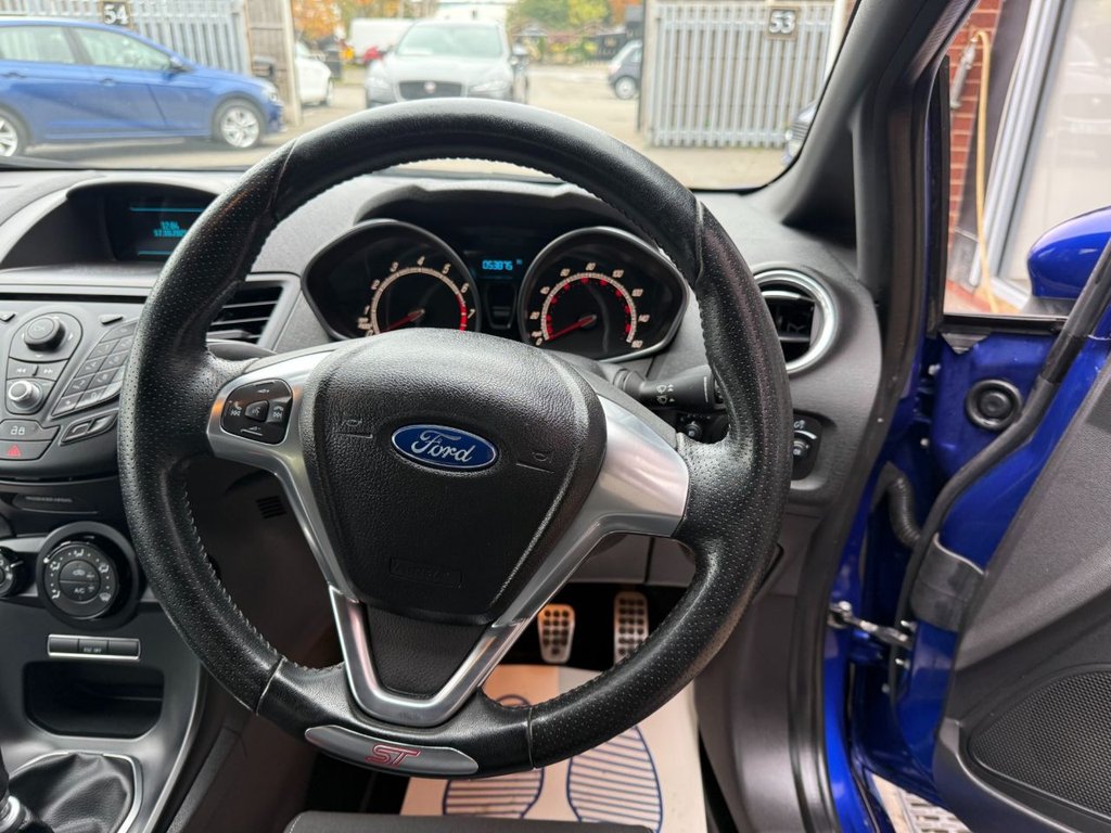 Used Ford Fiesta 2013 for sale - 76640569: Photo 23