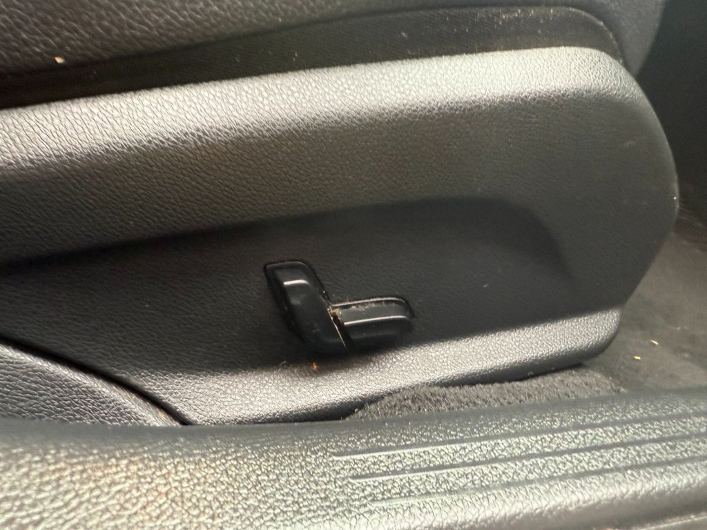 Used Mercedes-Benz C Class 2014 for sale - 76640566: Photo 17