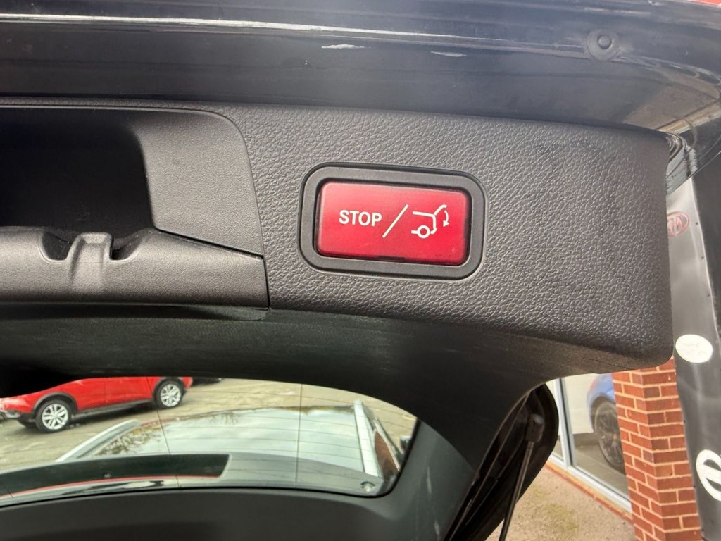 Used Mercedes-Benz C Class 2014 for sale - 76640566: Photo 27