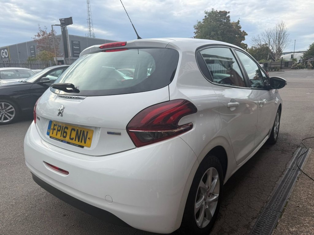 Used Peugeot 208 2016 for sale - 76147945: Photo 5
