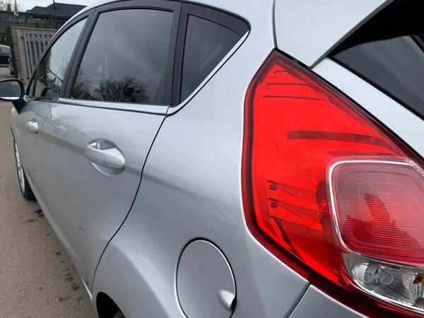Used Ford Fiesta 2015 for sale - 75005310: Photo 10
