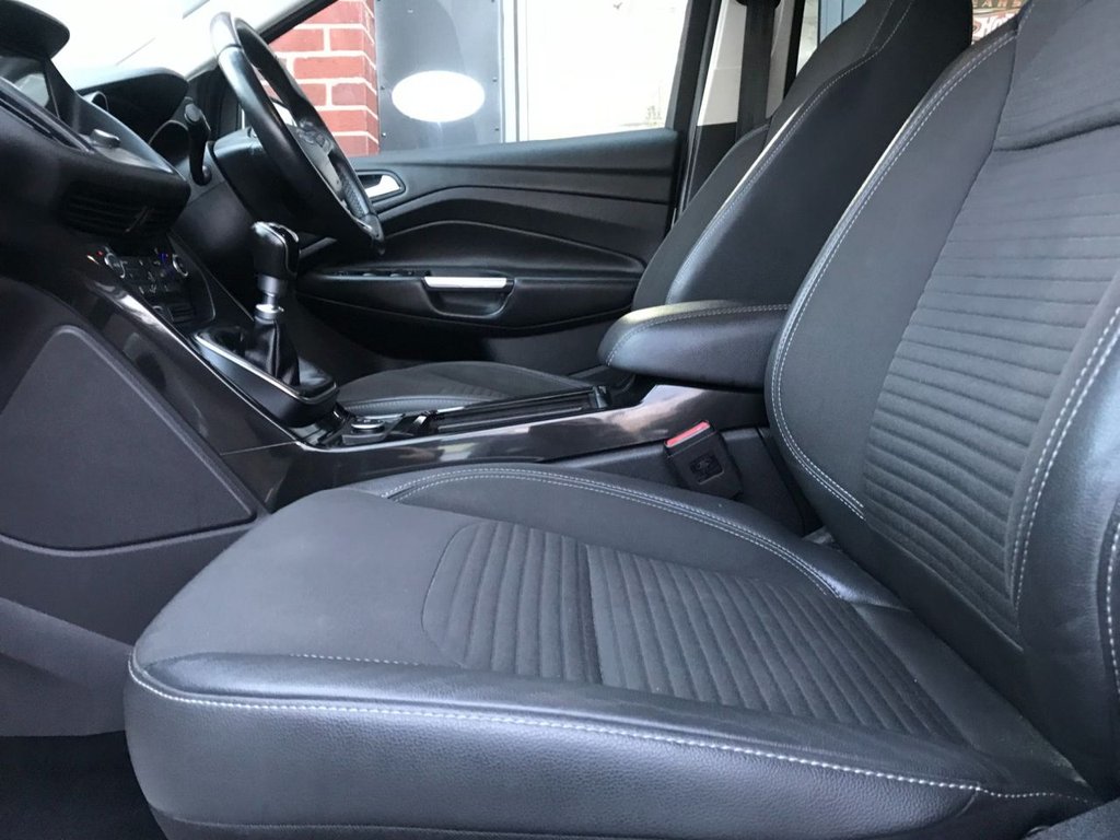 Used Ford Kuga 2018 for sale - 76640587: Photo 21