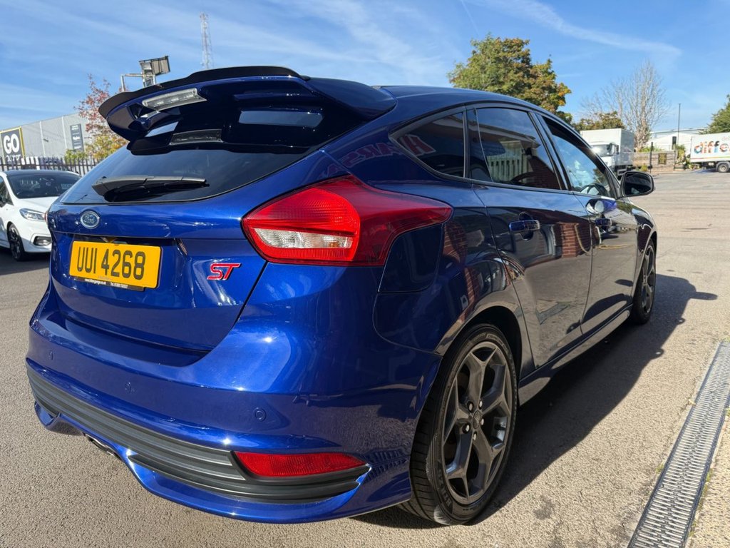 Used Ford Focus 2017 for sale - 76640513: Photo 5