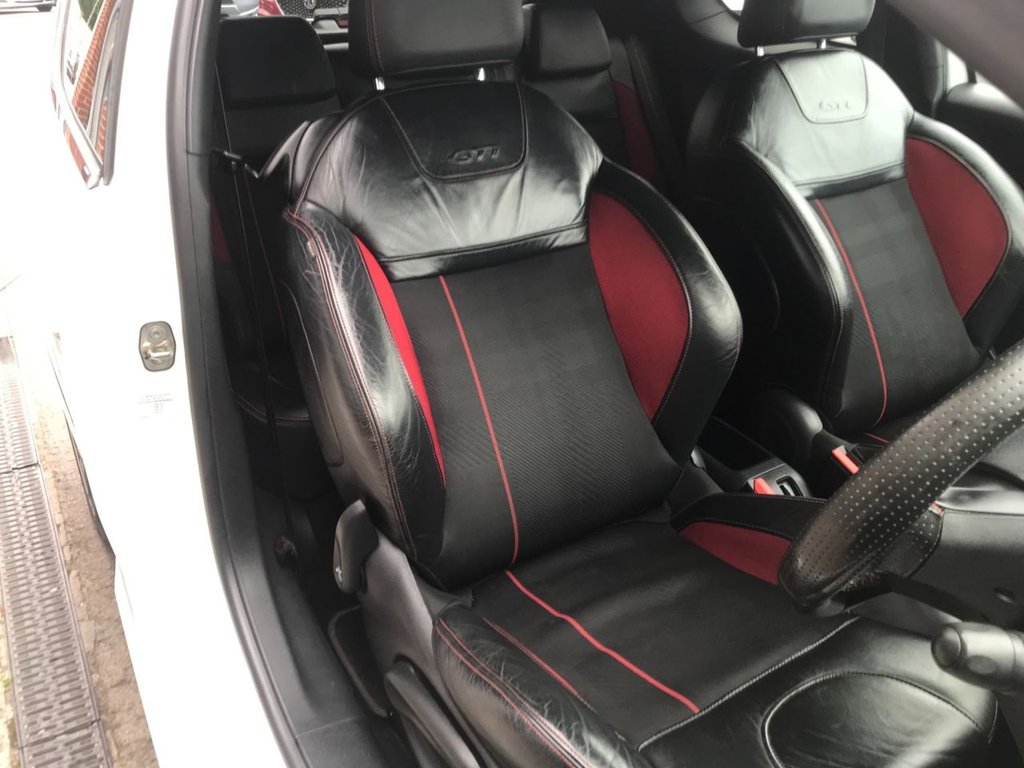 Used Peugeot 208 2013 for sale - 76640486: Photo 11